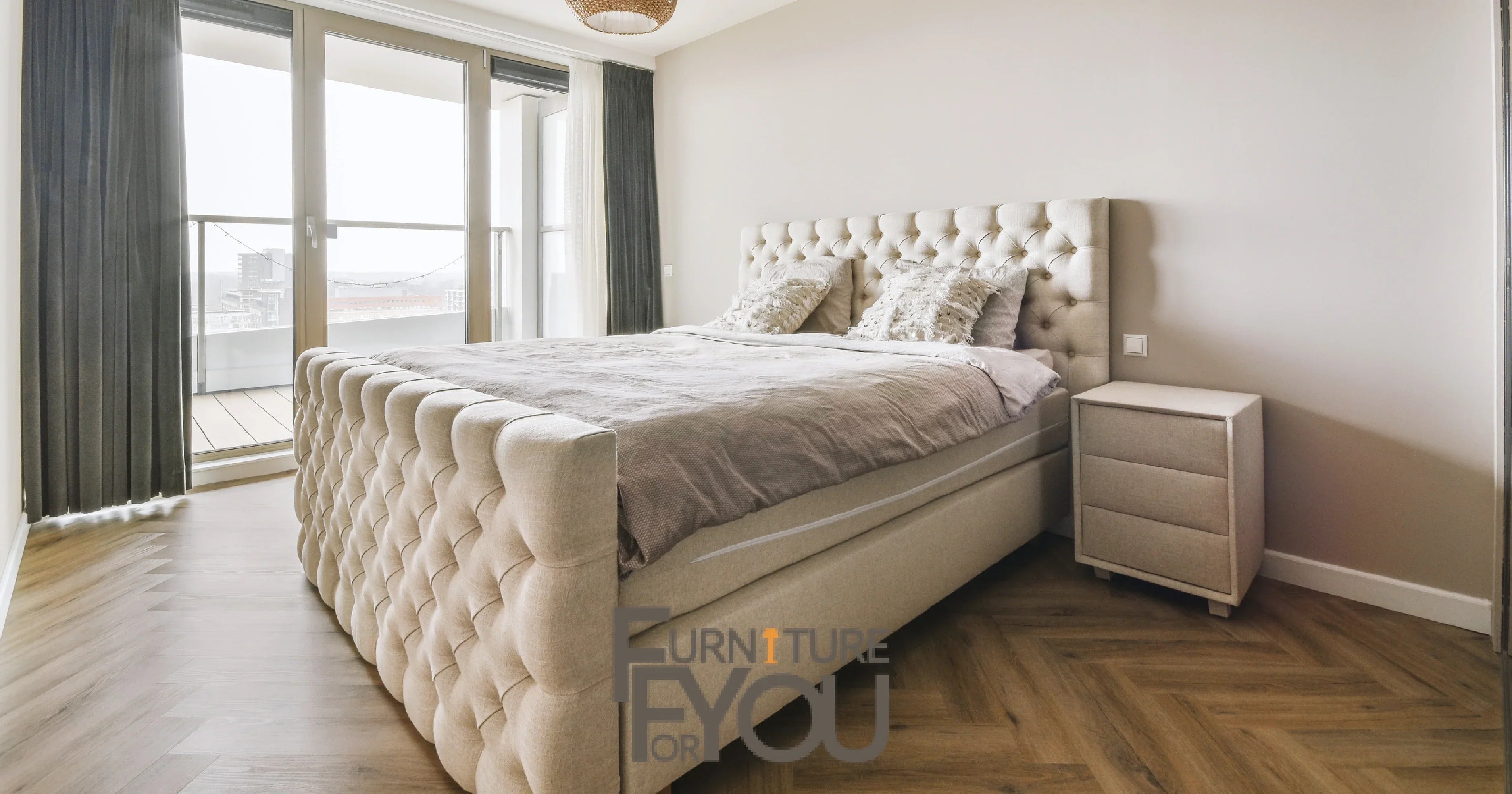 High Footboard Beds vs Low Footboard Beds: Style, Comfort, and Room Fit